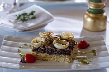 Moni Emvasis Luxury Suites