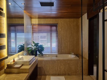 Crystalkuta Hotel - Bali