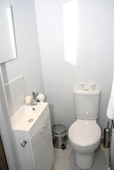 Base Serviced Apartments - City Road