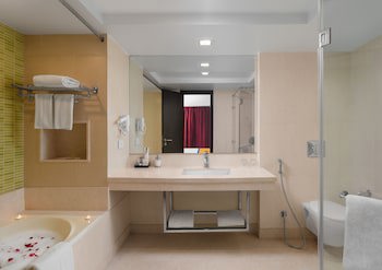 Golden Tulip Gurgaon - Sector 29