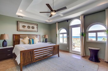 Grand Caribe Belize