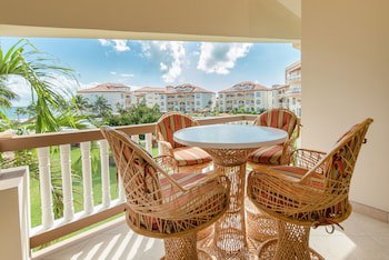 Grand Caribe Belize