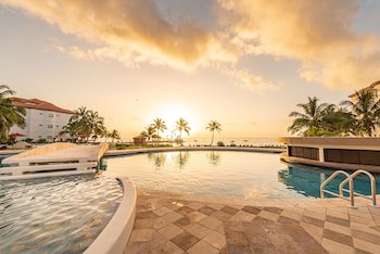 Grand Caribe Belize