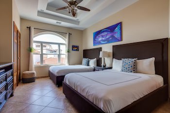 Grand Caribe Belize