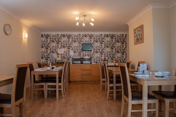 Trevarrian Lodge