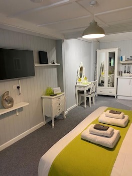 Petherton Cottage Studios