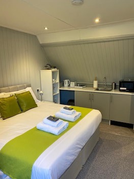 Petherton Cottage Studios