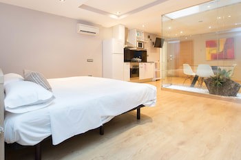 Ainb Sagrada Familia Apartments