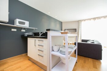 Ainb Sagrada Familia Apartments