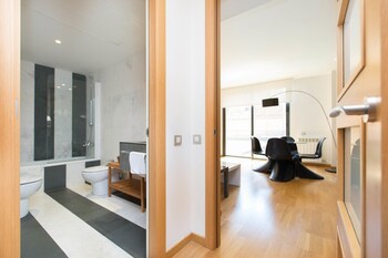 Ainb Sagrada Familia Apartments