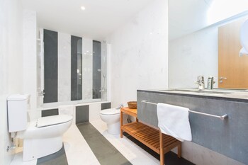 Ainb Sagrada Familia Apartments