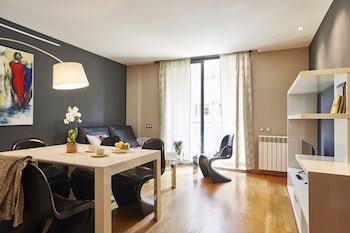 Ainb Sagrada Familia Apartments