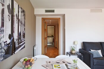 Ainb Sagrada Familia Apartments