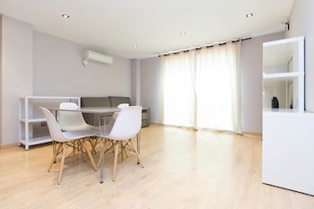 Ainb Sagrada Familia Apartments