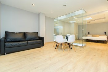 Ainb Sagrada Familia Apartments