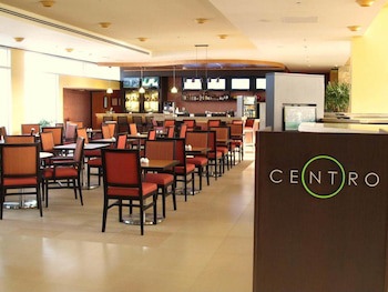 Courtyard By Marriott Leon At The Poliforum