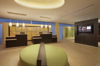 Courtyard By Marriott Leon At The Poliforum