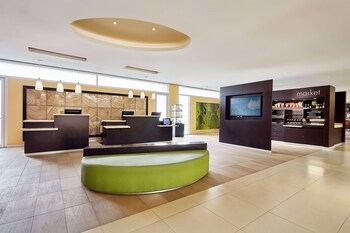 Courtyard By Marriott Leon At The Poliforum