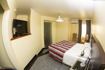 Da Vinci Hotel & Conventions