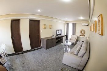 Da Vinci Hotel & Conventions
