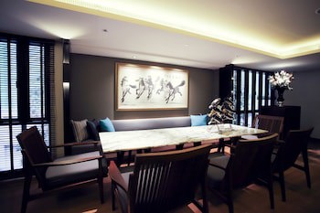Arcadia Suites Bangkok