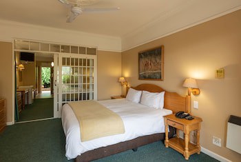 Cathedral Peak Hotel