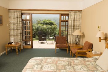 Cathedral Peak Hotel