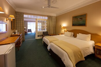 Cathedral Peak Hotel