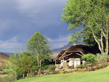 Cathedral Peak Hotel