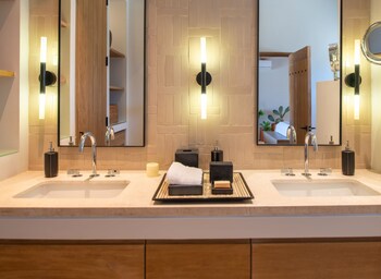 Kimpton Mas Olas Resort And Spa - Adults Only