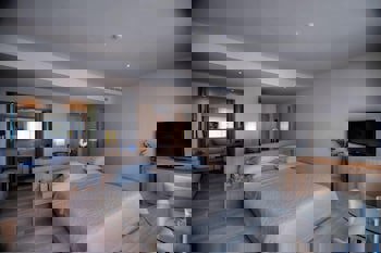 Lvzz Hotel - Boutique Class