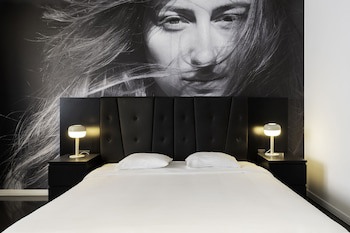 B-Aparthotel Regent