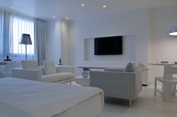 B-Aparthotel Regent