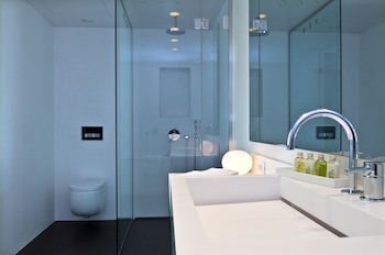 B-Aparthotel Regent