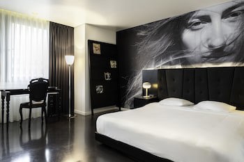 B-Aparthotel Regent