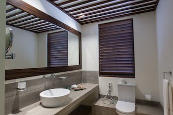 Colombo Court Hotel & Spa