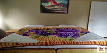Fortune Retreats