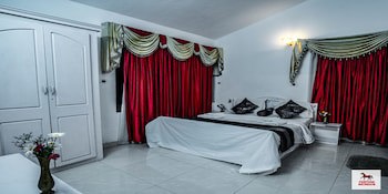 Fortune Retreats