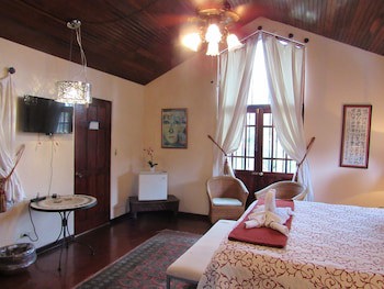 The Cariari Bed And Breakfast