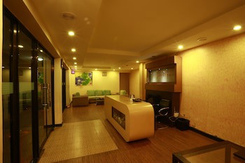 Pokhara Grande