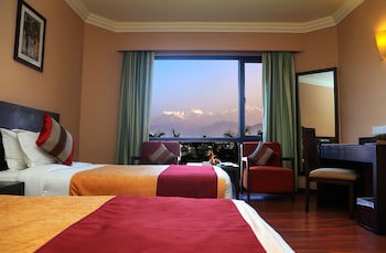 Pokhara Grande