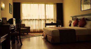 Pokhara Grande