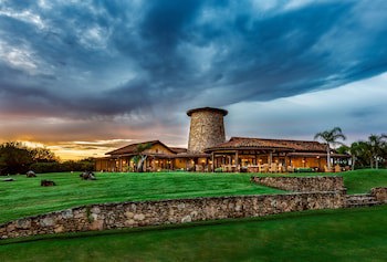 Royal Isabela
