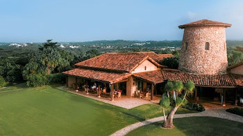 Royal Isabela