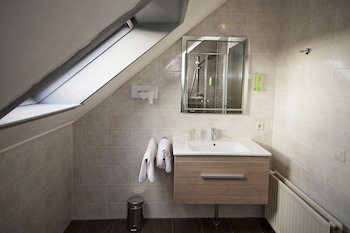 Hotel, Sportsbar & Brasserie Dorhout Mees
