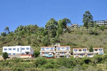 Country Club Valley Vista