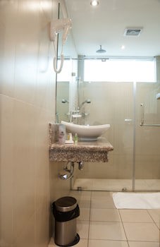 Best Western Plus Meridian Hotel