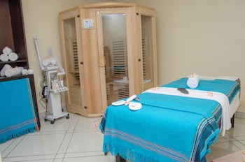 Best Western Plus Meridian Hotel