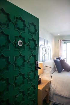 Hotel Emilia Castillo