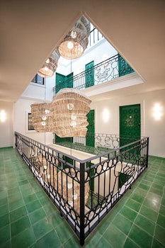 Hotel Emilia Castillo